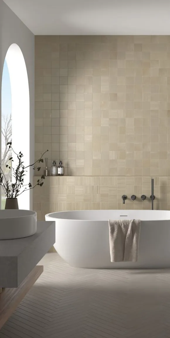 Baño con azulejos efecto monocolor en tonos cálidos, colección Hikari de Equipe