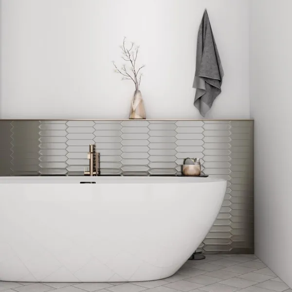 Baño con azulejos efecto monocolor en tonos neutros, colección Lanse de Equipe