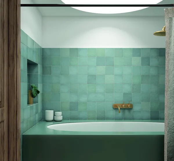 Baño con azulejos efecto monocolor en tonos fríos, colección Magma de Equipe