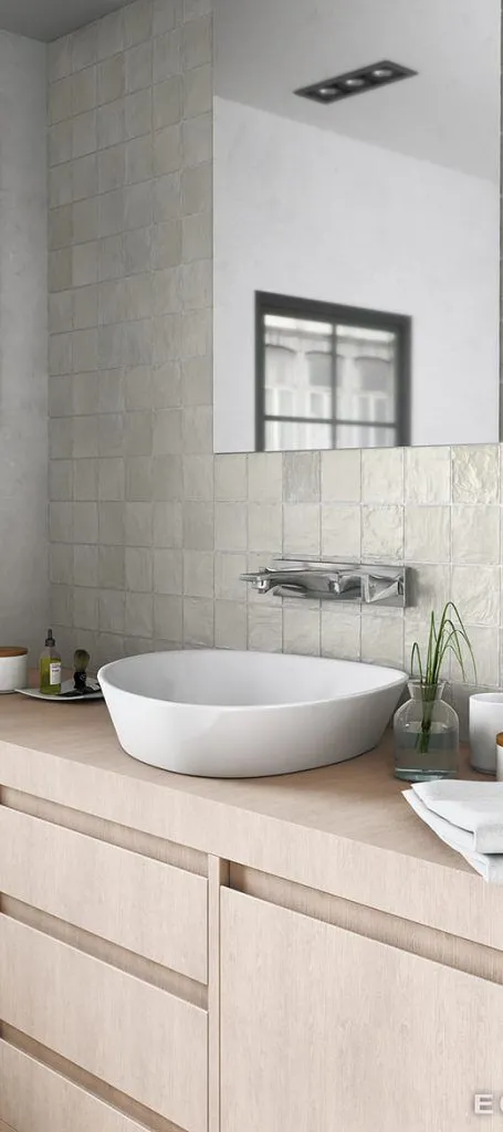 Baño con azulejos efecto monocolor en tonos neutros, colección Mallorca de Equipe