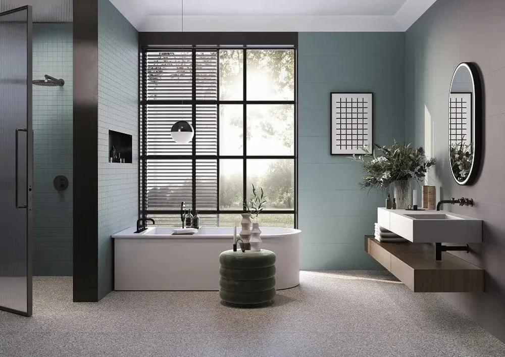 Baño con azulejos efecto monocolor en tonos fríos, colección Pastelli de Alfa Lux