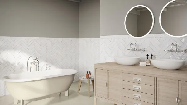 Baño con azulejos efecto monocolor, colección Sorolla de Ape