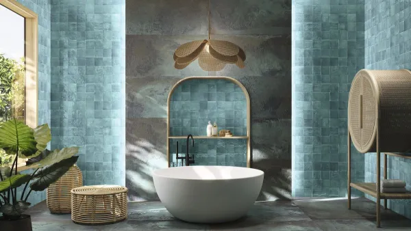 Baño con azulejos efecto monocolor en tonos fríos, colección Sorolla de Ape