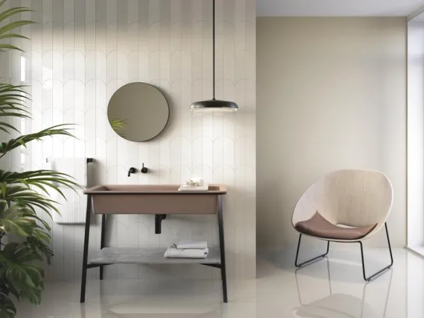 Baño con azulejos efecto monocolor, colección Tonality de Ape