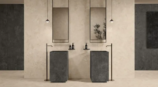 Baño con azulejos efecto piedra en tonos cálidos, colección Evolution de Margres