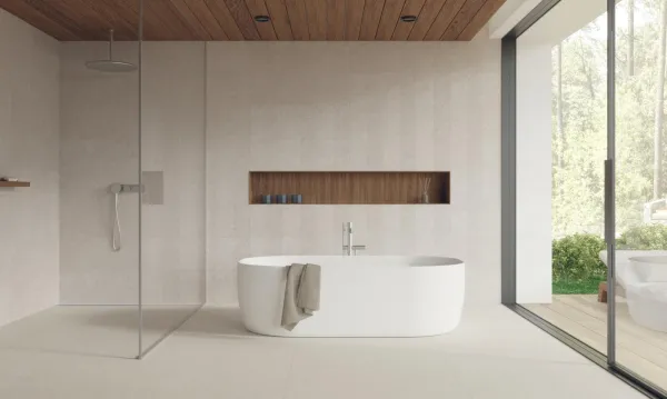 Baño con azulejos efecto piedra, colección Ghent de Peronda