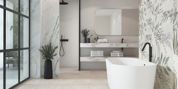Baño con azulejos efecto piedra en tonos neutros, colección Portwall de TAU ceràmica