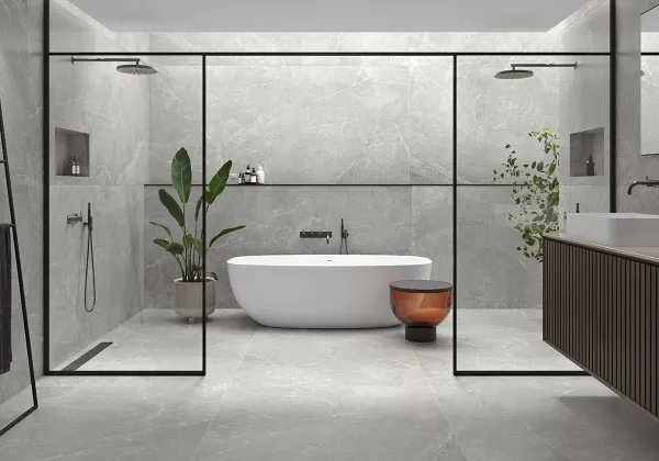 Baño con azulejos efecto piedra en tonos neutros, colección Storm - storm rock de Argenta