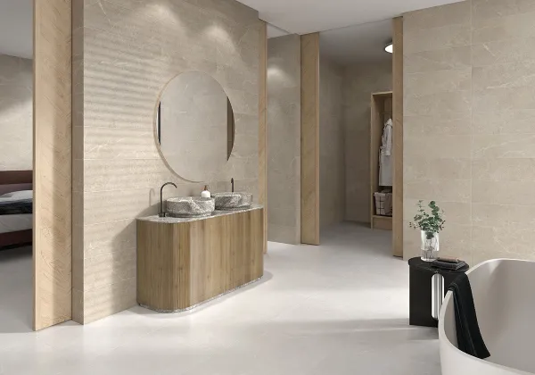 Baño con azulejos efecto piedra en tonos cálidos, colección Storm - storm rock de Argenta
