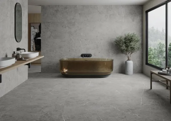 Baño con azulejos efecto piedra en tonos neutros, colección Unika de Navarti