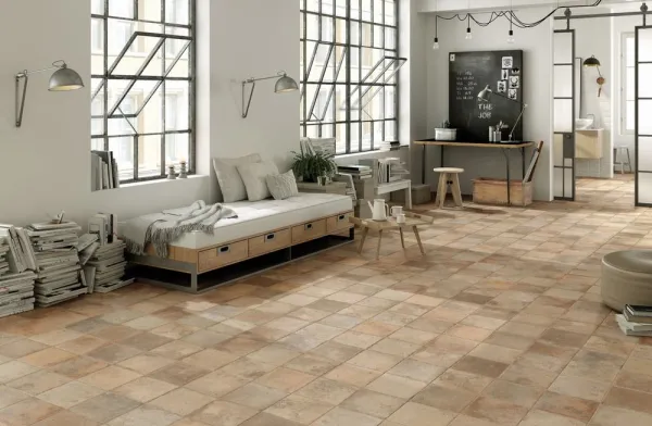 Espacio de la casa con azulejos efecto barro en tonos cálidos, colección Fs alora de Peronda