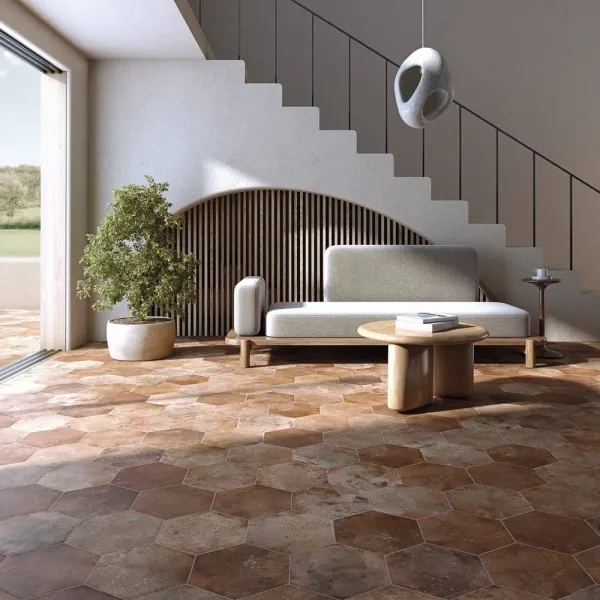 Espacio de la casa con azulejos efecto barro en tonos cálidos, colección Zero de Vives