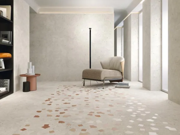 Espacio de la casa con azulejos efecto cemento en tonos cálidos, colección Ama de Ape