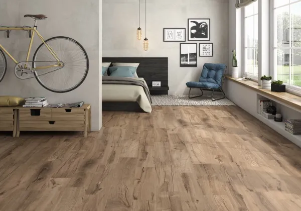 Espacio de la casa con azulejos efecto cemento en tonos cálidos, colección Ground de Geotiles