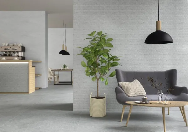Espacio de la casa con azulejos efecto cemento en tonos neutros, colección Infinity de Ecoceramic
