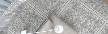Espacio de la casa con azulejos efecto hidráulico, colección Bel histoire de Revoir Paris