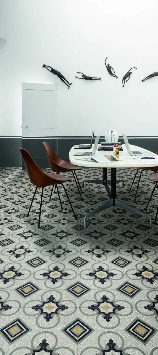 Espacio de la casa con azulejos efecto hidráulico, colección D_segni de Marazzi