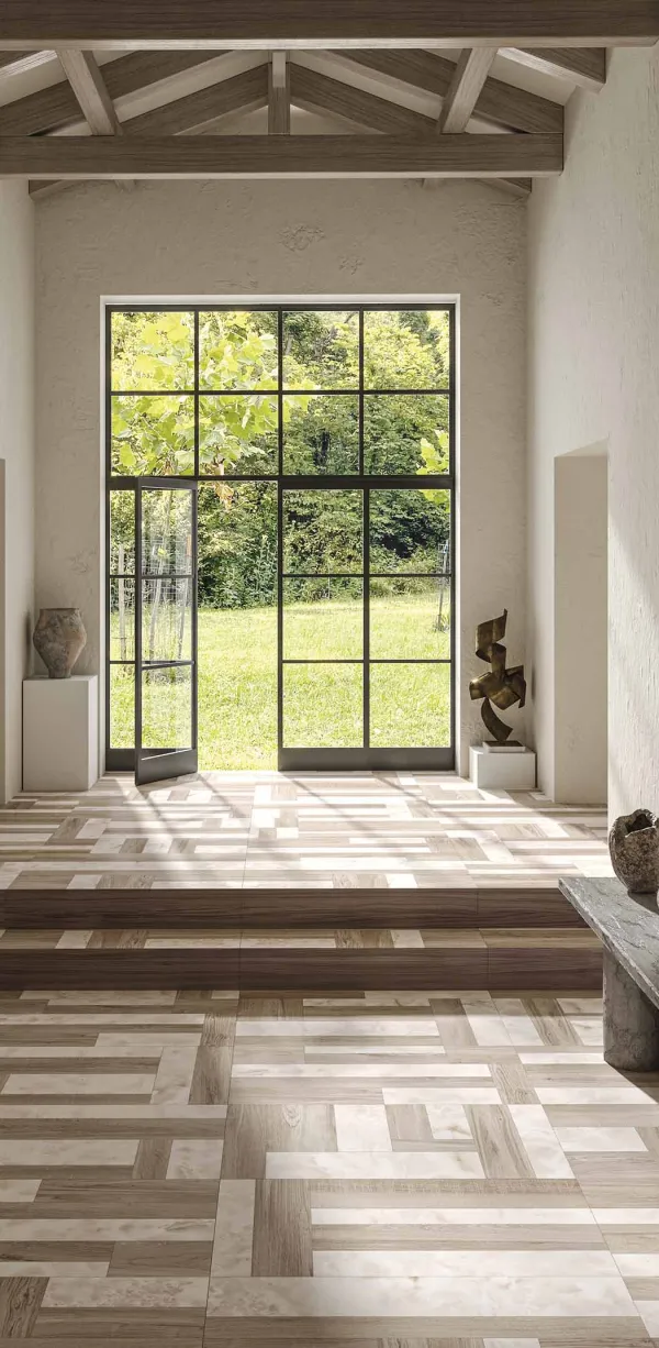 Espacio de la casa con azulejos efecto madera en tonos cálidos, colección Ibiza de Aparici