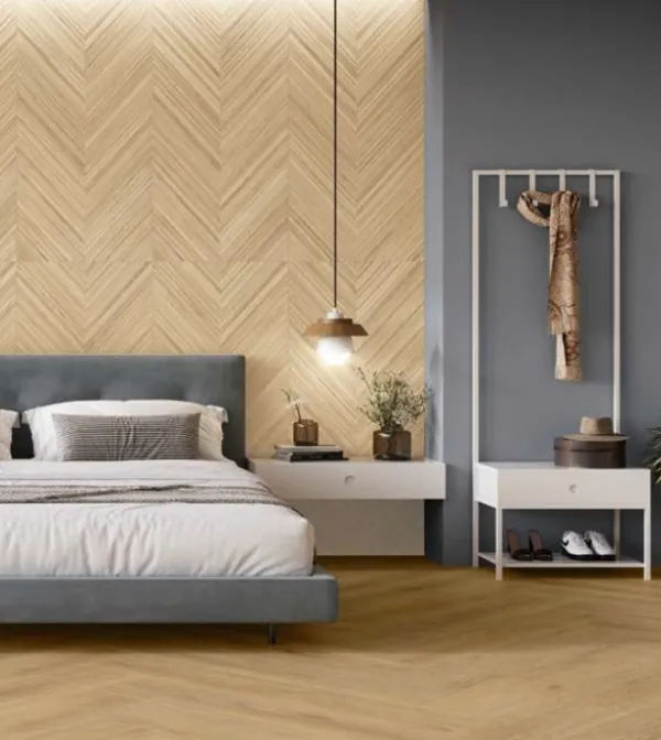 Espacio de la casa con azulejos efecto madera en tonos cálidos, colección Meridiana de STN