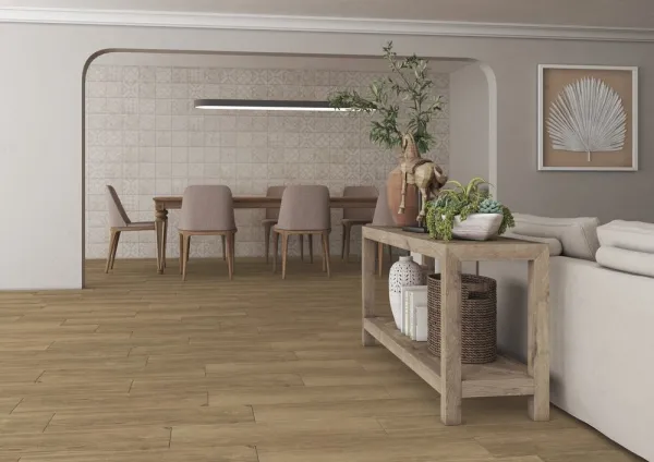Espacio de la casa con azulejos efecto madera en tonos cálidos, colección Rennes de TAU ceràmica
