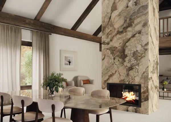 Espacio de la casa con azulejos efecto mármol en tonos cálidos, colección Ankara de Grespania