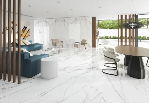 Espacio de la casa con azulejos efecto mármol en tonos neutros, colección Calacatta 4d de Museum
