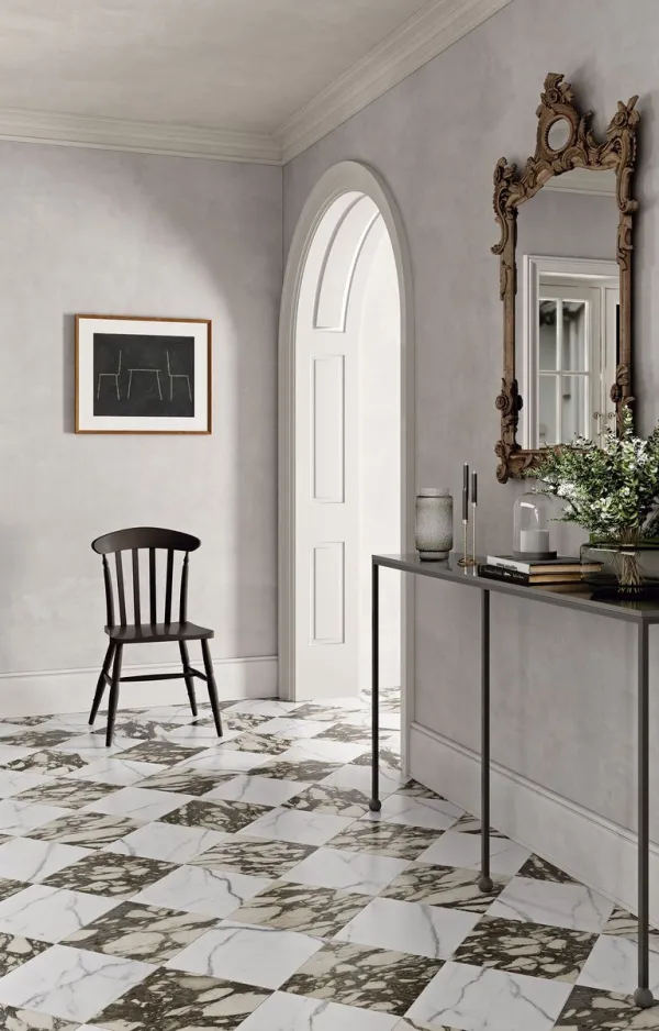 Espacio de la casa con azulejos efecto mármol en tonos neutros, colección Classic marbles de Ribesalbes