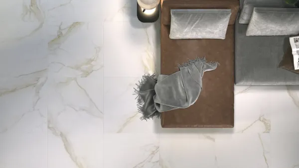 Espacio de la casa con azulejos efecto mármol en tonos neutros, colección Diamond gold de Cifre