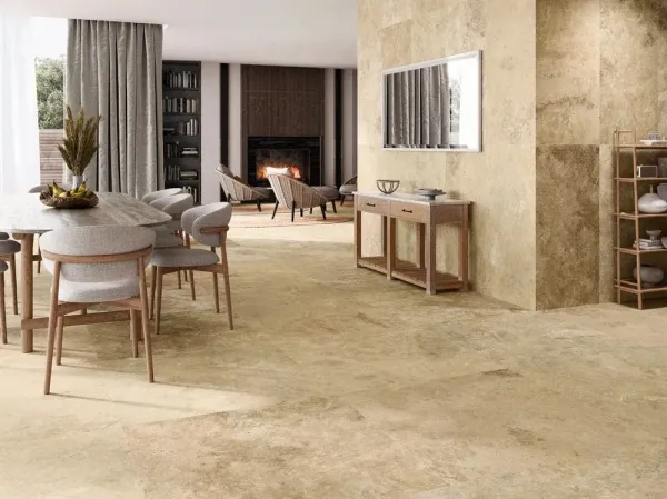 Espacio de la casa con azulejos efecto mármol en tonos cálidos, colección Izmir de New Tiles