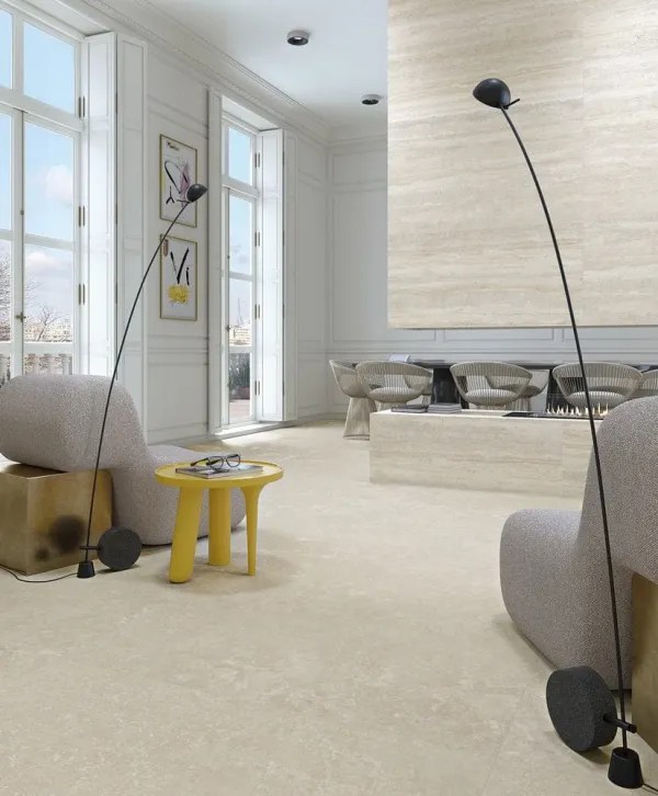 Espacio de la casa con azulejos efecto mármol en tonos neutros, colección London de Vives