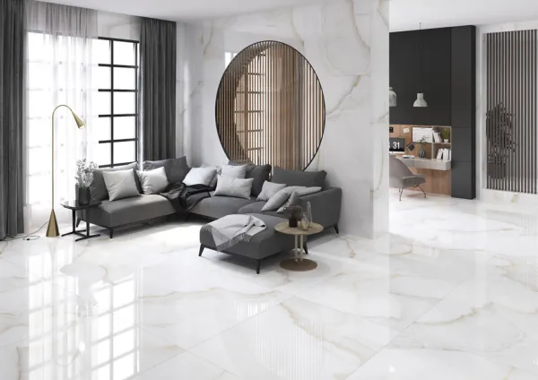 Espacio de la casa con azulejos efecto mármol en tonos neutros, colección Onice beige de Magnífica