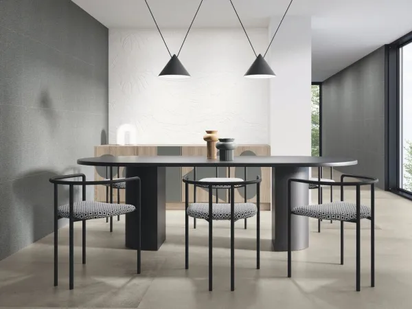 Espacio de la casa con azulejos efecto monocolor en tonos neutros, colección Bellagio de Ape