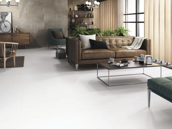 Espacio de la casa con azulejos efecto monocolor en tonos neutros, colección Blanco de Baldocer