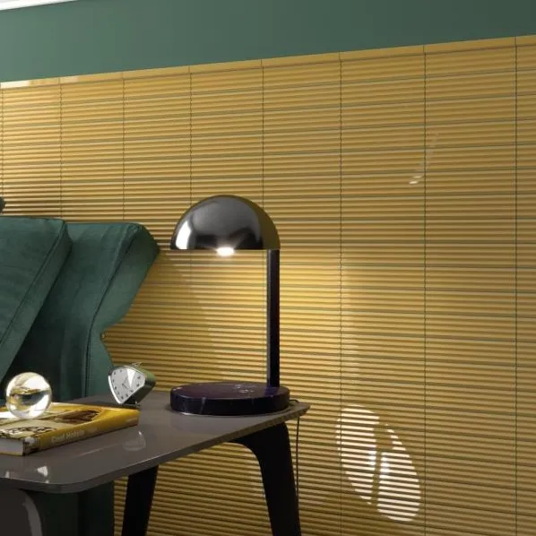Espacio de la casa con azulejos efecto monocolor en tonos cálidos, colección Costa nova de Equipe