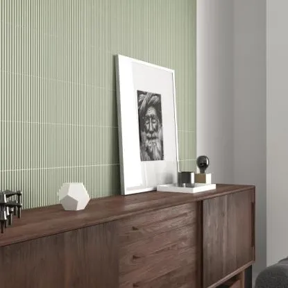 Espacio de la casa con azulejos efecto monocolor, colección Costa nova de Equipe