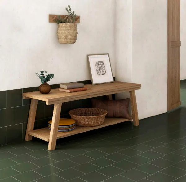 Espacio de la casa con azulejos efecto monocolor, colección Terra de Ribesalbes