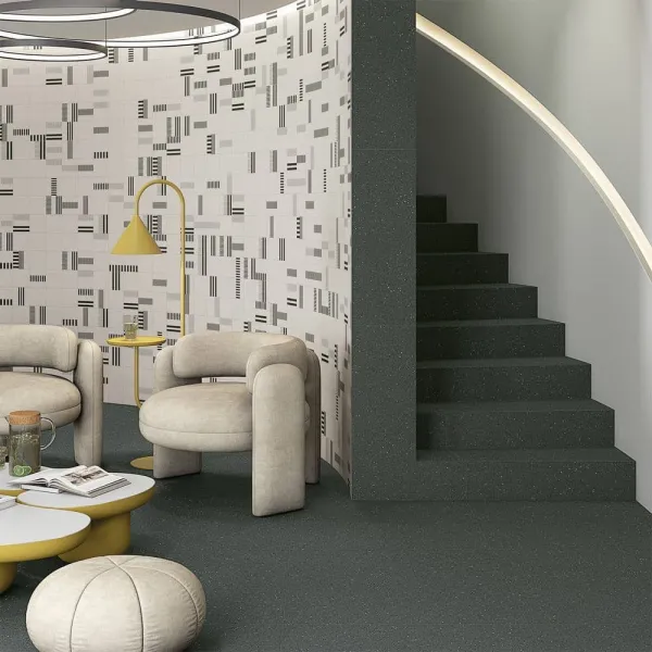 Espacio de la casa con azulejos efecto monocolor en tonos neutros, colección Zepto de Vives