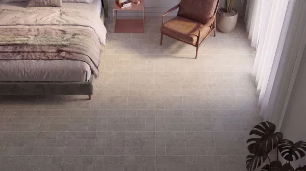 Espacio de la casa con azulejos efecto piedra en tonos cálidos, colección Ascent de Exagres