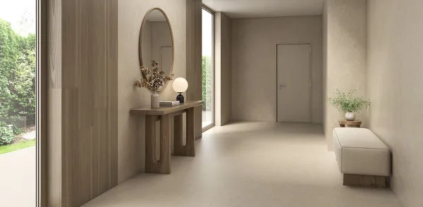 Espacio de la casa con azulejos efecto piedra en tonos cálidos, colección Calcare de TAU ceràmica