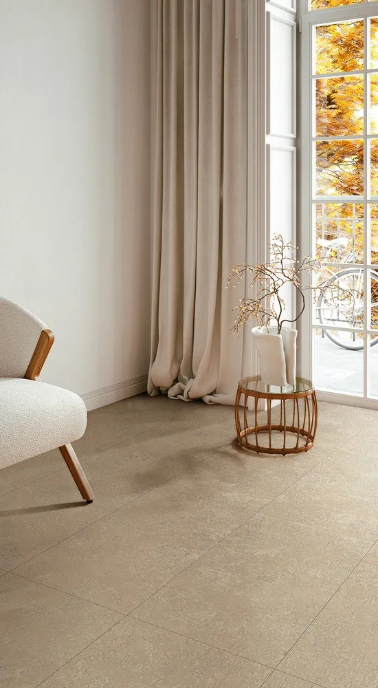 Espacio de la casa con azulejos efecto piedra en tonos cálidos, colección Fireclay de Aparici