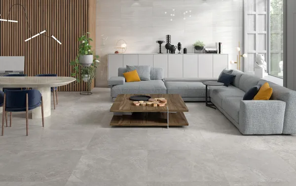 Espacio de la casa con azulejos efecto piedra en tonos neutros, colección Liberty de Colorker