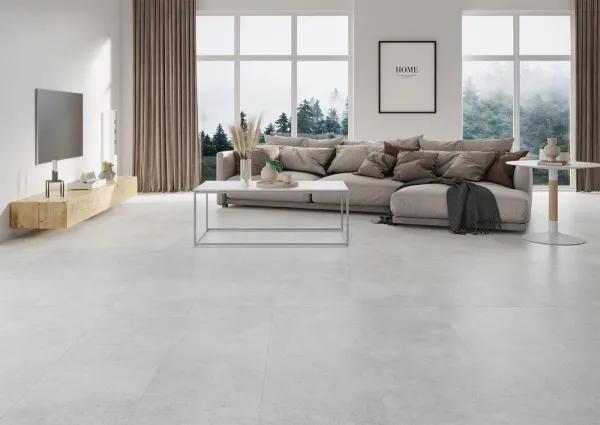 Espacio de la casa con azulejos efecto piedra en tonos neutros, colección Nomade de ROCERSA
