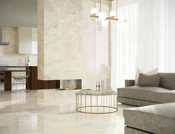 Espacio de la casa con azulejos efecto piedra, colección Onyx de Baldocer