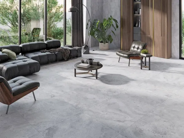 Espacio de la casa con azulejos efecto piedra en tonos neutros, colección Petra de Fanal