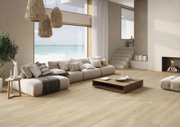 Espacio de la casa con azulejos efecto piedra en tonos cálidos, colección Sunset de Durstone