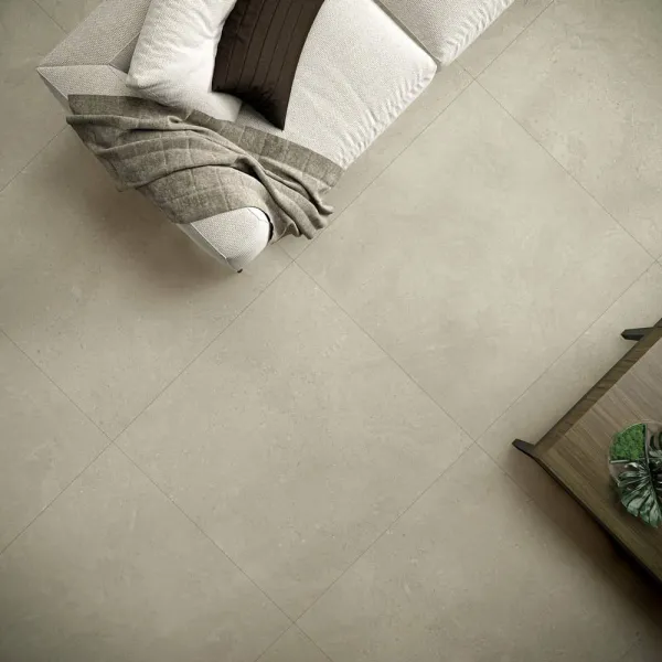 Espacio de la casa con azulejos efecto piedra en tonos neutros, colección Tivoli de Aparici