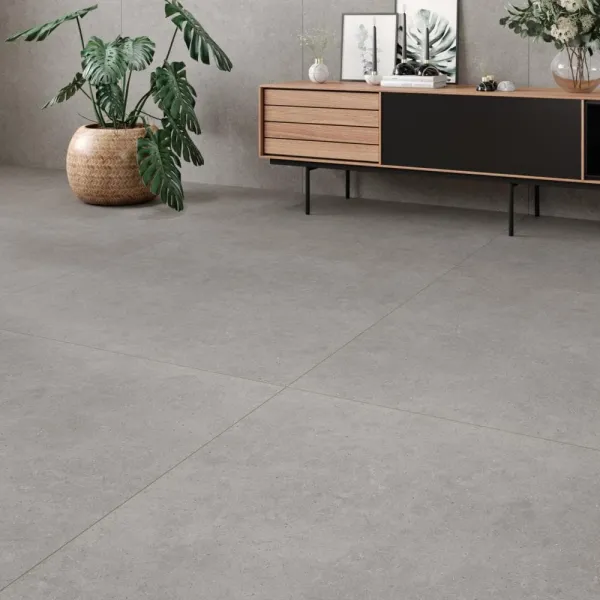 Espacio de la casa con azulejos efecto piedra en tonos neutros, colección Ulisse de STN