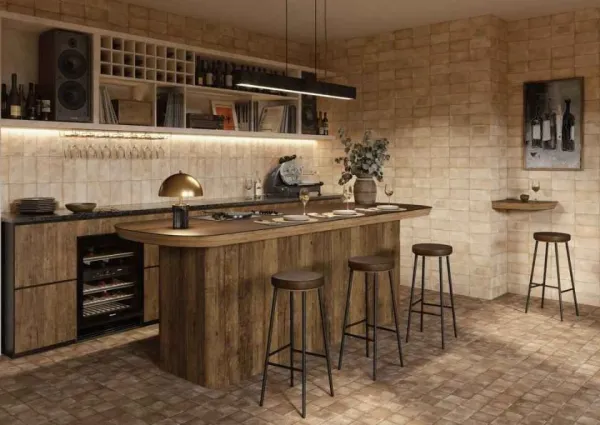 Cocina con azulejos efecto barro en tonos cálidos, colección Fs storia de Peronda