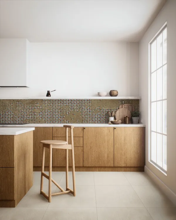 Cocina con azulejos efecto barro en tonos cálidos, colección Zest de Aparici