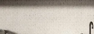 Cocina con azulejos efecto cemento en tonos cálidos, colección Ama de Ape